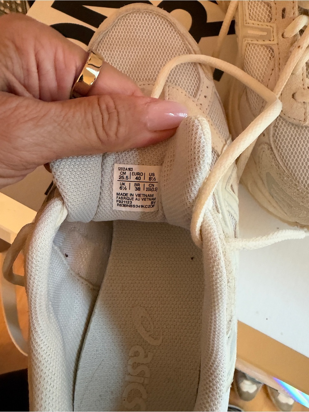 ASICS women’s gel 1130 Beige Mesh & Suede Sneakers - Picture 7 of 9